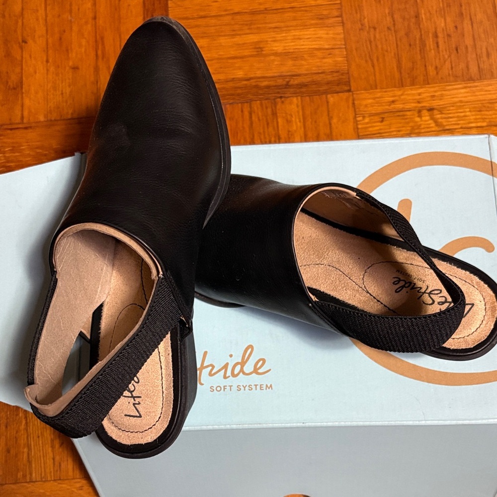 Life Stride Black Slip-On Shoes